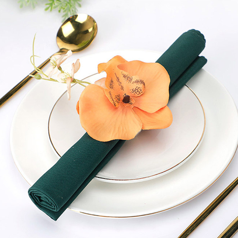 Tauriņu orhidejas ziedu salvešu gredzenu turētāji ģimenes vakariņu galda dekorācijas turētāja gredzena kāzu restorāna salvešu sprādze