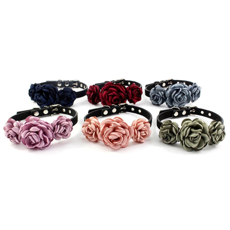 Suņu kakla siksna ar ziedu rotājumiem meitenei kucēnam Ziedu kaķu kaklasiksnas kaklarotas ar metāla D veida gredzenu maziem suņiem No Bell Y5GB