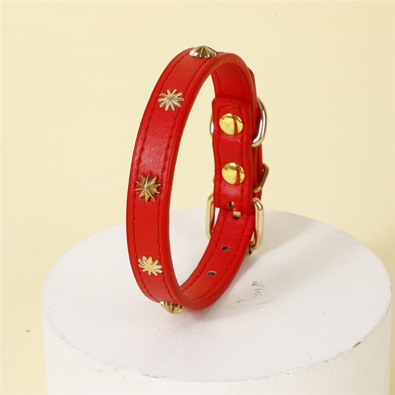 Īstas ādas suņu kakla siksna Mīkstas kucēnu kaķu kaklasiksnas Regulējamas Čivavas Kaklarotas Sakausējuma sprādzes Suņu Ķēde Maziem Suņiem Mājdzīvnieku piederumi