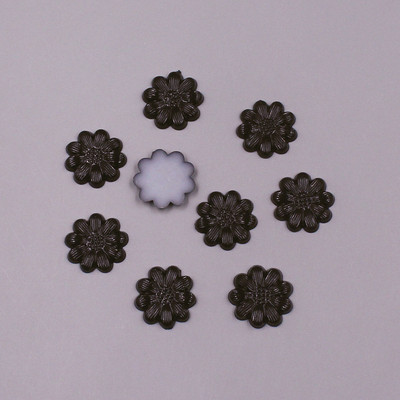 Krāsu maisījums 13 mm 100 gab. Zieda forma brīvas krelles ABS imitācija, pusapaļa pērle, plakana muguras krelles