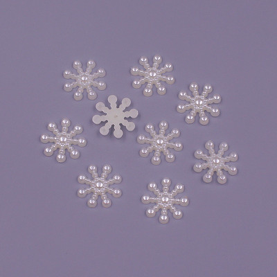 100 gab. Baltas/ziloņkaula krāsas 15 MM sniegpārsliņu krelles, amatniecības ABS pērļu imitācijas, plakanā aizmugure Ziemassvētku mākslai.