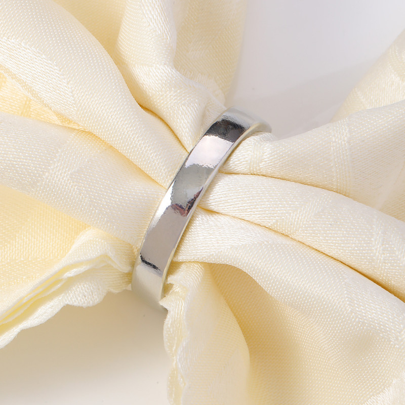 2/4/6GAB Metāla salvešu gredzeni D-veida galda salvešu turētājs Svētku galda dekors Kāzu labvēlības Ziemassvētku vakariņu galda salvešu gredzeni