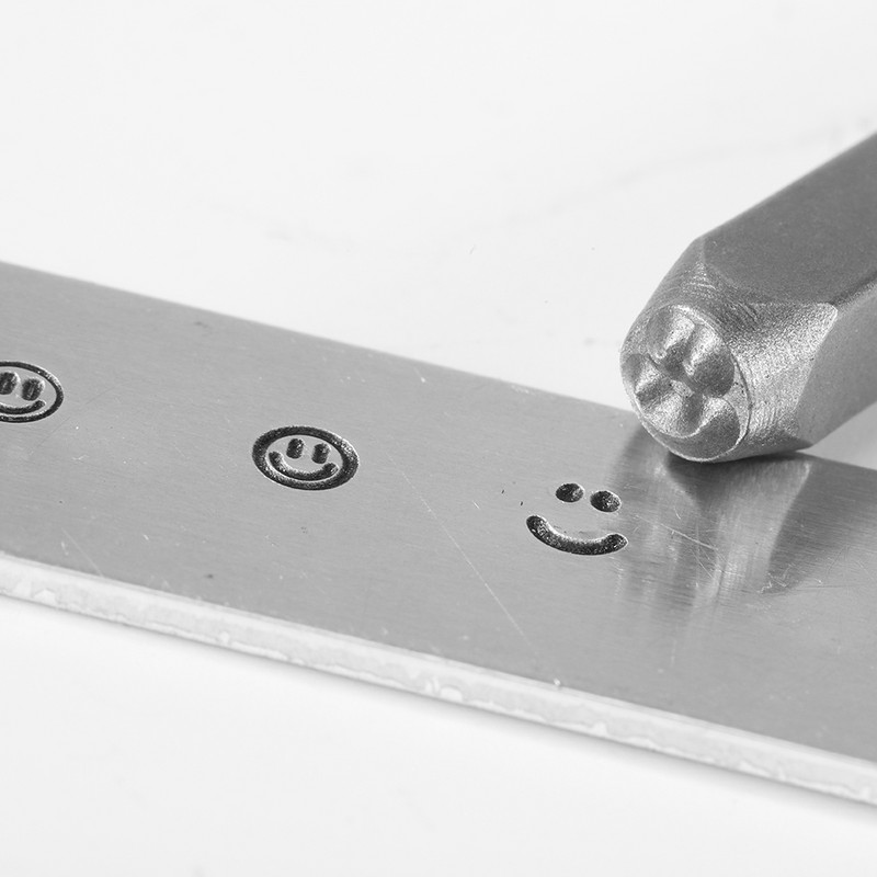 Mīlestības sirds formas metāla štancēšanas komplekts Rotaslietas Zelts Sudrabs Metāla zīmogi Tērauda Ādas štancēšana DIY Instrumenti Apzīmogošanas veidņu Amatniecības komplekts