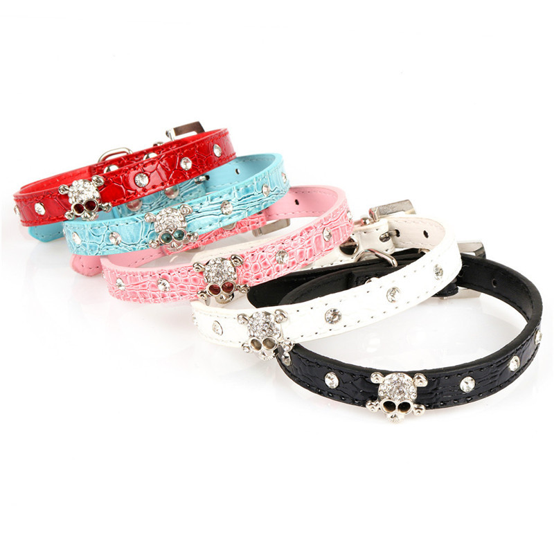 Jauka suņu kaklasiksna mājdzīvnieku piederumi PU ādas kauls mājdzīvnieku kaklarotas aksesuāri mājdzīvnieku piegādes suņu kaklasiksna mazam vidējam sunim