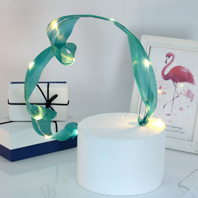 Saderināšanās kūkas dekorēšana Līgavaiņa līgavas kūkas virsma Akrila zelta kāzu ballīšu kūku pildītāji Gaismas straumes DIY Cepšana