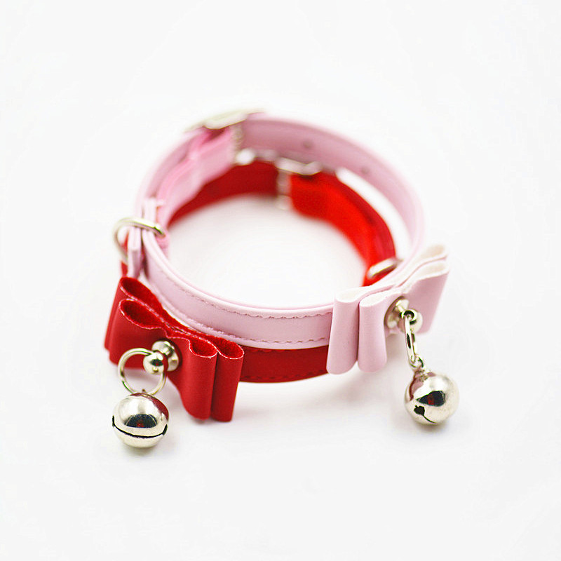 Jauka, maza suņa kakla siksna mājdzīvnieka kaklasiksna ar zvaniņu kucēnu kaķa kakla siksnu, mīksta Pu ādas regulējama izmēra maza suņa kaklasiksna