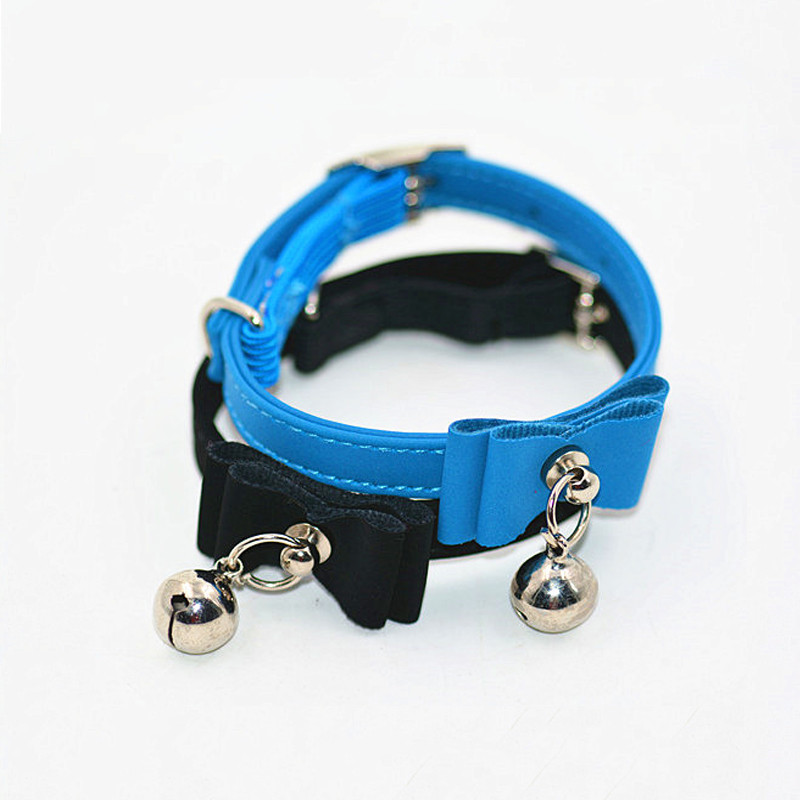 Jauka, maza suņa kakla siksna mājdzīvnieka kaklasiksna ar zvaniņu kucēnu kaķa kakla siksnu, mīksta Pu ādas regulējama izmēra maza suņa kaklasiksna