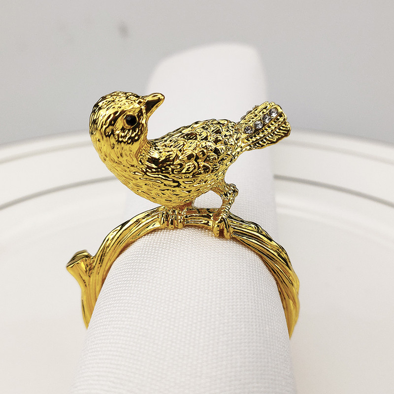 6 gab. Putnu salvetes Gredzeni Zelta sudraba stumbra un putnu salvetes turētāja gredzenu salvete kāzu pusdienu galda dekorēšanai