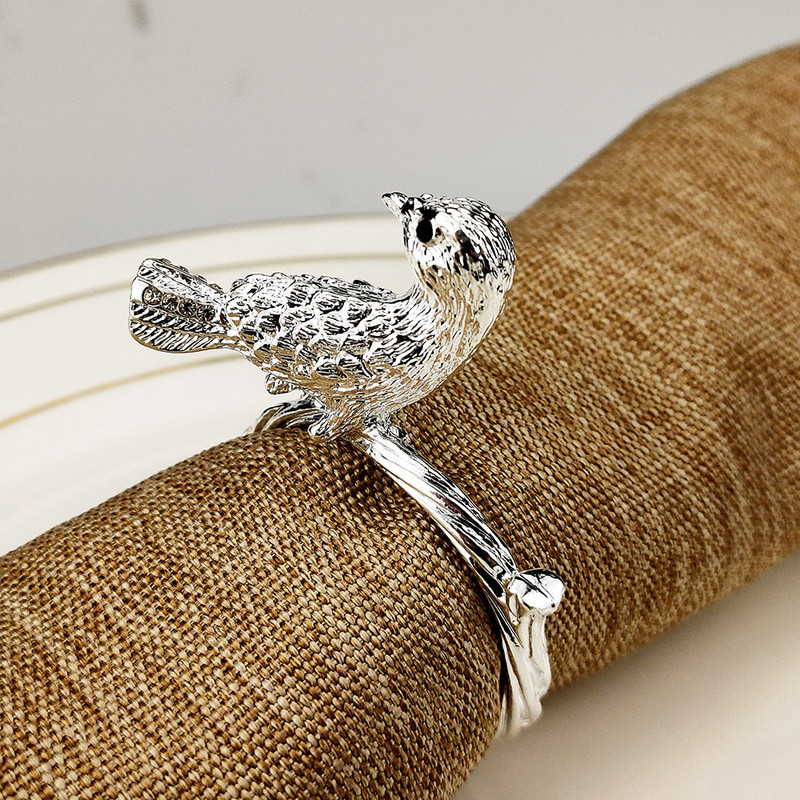 6 gab. Putnu salvetes Gredzeni Zelta sudraba stumbra un putnu salvetes turētāja gredzenu salvete kāzu pusdienu galda dekorēšanai