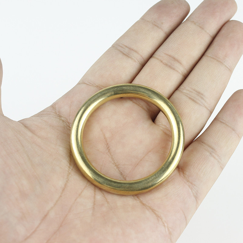 Tvirtas žalvario liejamas O formos žiedas, besiūlis apvali sagtis, skirta juostelei. Oda rankinio krepšio dirželis, diržas augintinio apykaklė Aukšta kokybė