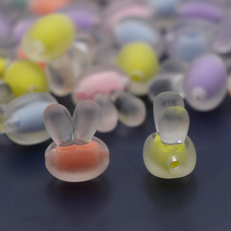 Matēta truša galvas formas akrila krelles jauks dzīvnieks, vaļīgs starplikas rotaslietu izgatavošanai ar rokām darinātas rokassprādzes kaklarotas aksesuāri