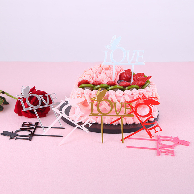 1gab Jauns tauriņš LOVE kāzu kūkas virsma Akrils Daudz laimes dzimšanas dienā Cupcake Toppers Cake Flags Party Kāzu cepšanas dekors