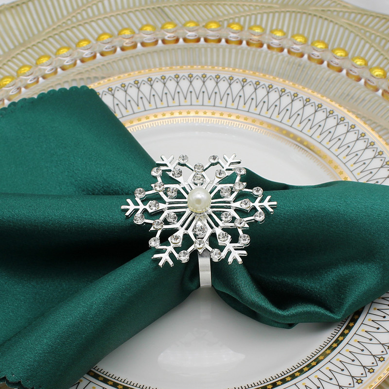 12Gb Sniegpārsliņu salvešu gredzeni Ziemassvētku salvešu gredzenu turētājs Rhinestone Pearl salvešu sprādze Ziemassvētku kāzu galda dekorēšanai