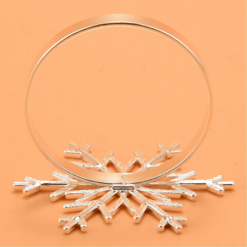 6 gabali sniegpārsliņu salvešu gredzeni Ziemassvētku sniegpārsliņu salvešu turētāja gredzeni Ziemassvētku svētku galda dekorēšanai