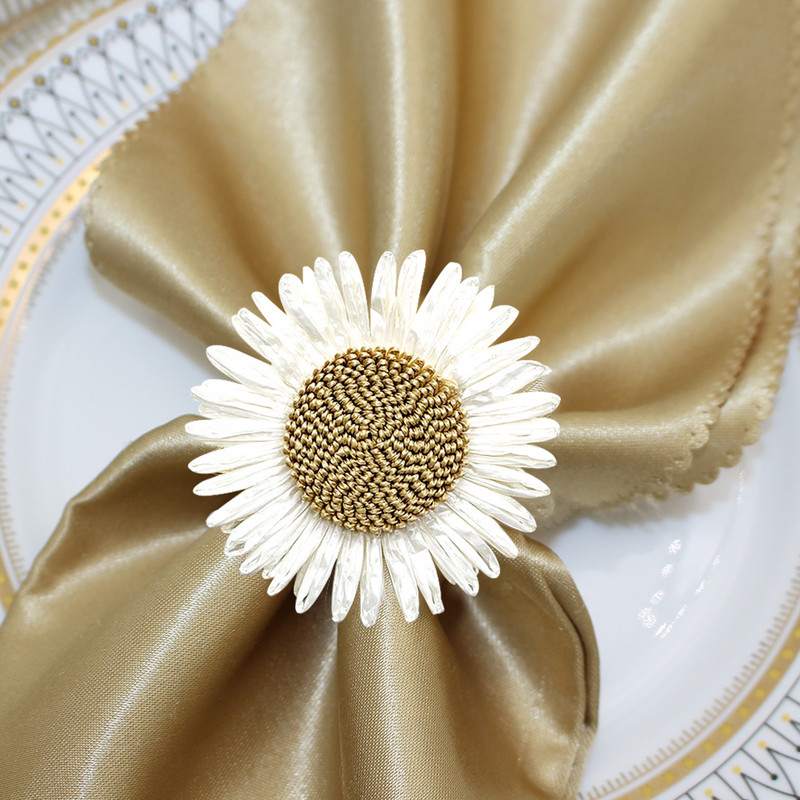 8GAB saulespuķu salvešu gredzens Raffia ar rokām darināts margrietiņu ziedu salvešu turētājs Valentīna kāzu Pateicības ballītes galda dekoram HWF77