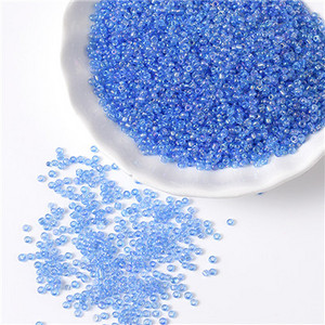 20/50g 2mm Krēms Čehijas Spacer Stikla Sēklu Pērlītes 12/0 Rotaslietas Rokas DIY somām Apģērbs Kaklarotas Rokassprādzes Šūšanas Piederumi