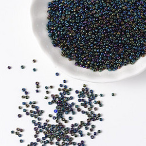 20/50g 2mm Krēms Čehijas Spacer Stikla Sēklu Pērlītes 12/0 Rotaslietas Rokas DIY somām Apģērbs Kaklarotas Rokassprādzes Šūšanas Piederumi