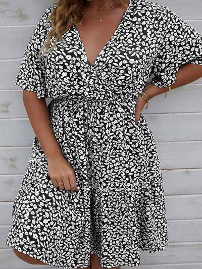 Liela izmēra kleita sievietei, 2022. gada modes vasaras V kakla izgriezums ar īsām piedurknēm ar ziedu apdruku ikdienas kleita ar augstu vidukli, īsas mini pludmales kleitas