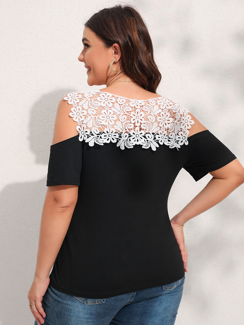Finjani Contrast Guipure Lace Cold Shoulder Tee Lielizmēra Solid Sieviešu Topi Modes Vasaras Mežģīņu Sieviešu Topi ar Īsām Piedurknēm