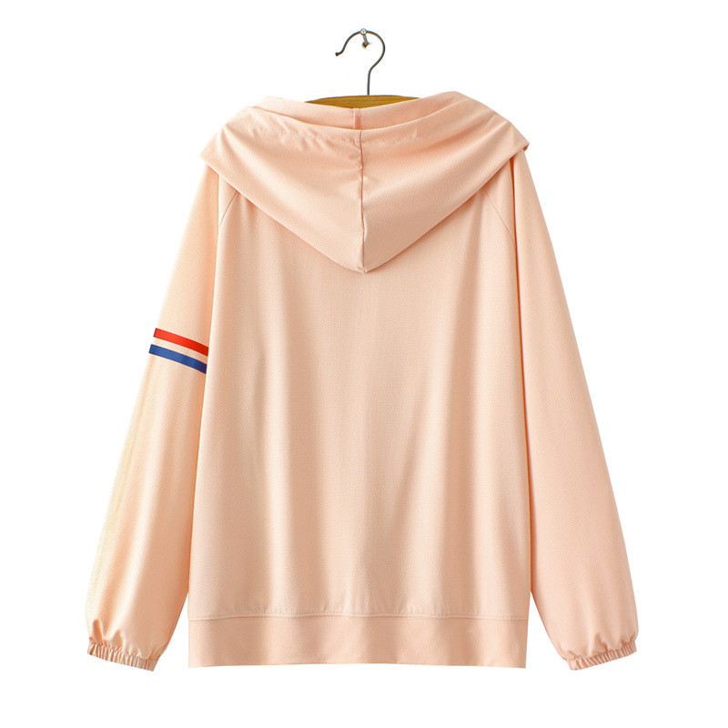 Liela izmēra jaka sievietēm 2023. gada pavasara vasara ar kapuci, svītru saules aizsardzības mētelis, brīvs virsdrēbes, liela izmēra, izliektas drēbes E2-821