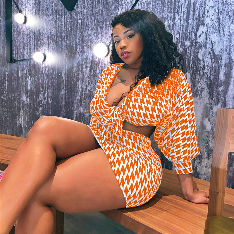 Liela izmēra sieviešu apģērbu divdaļīgs komplekts ar garām piedurknēm apgriezti topi un svārki, rūtaini sporta tērpi, seksīgi svārku tērpi dropshipping vairumtirdzniecība