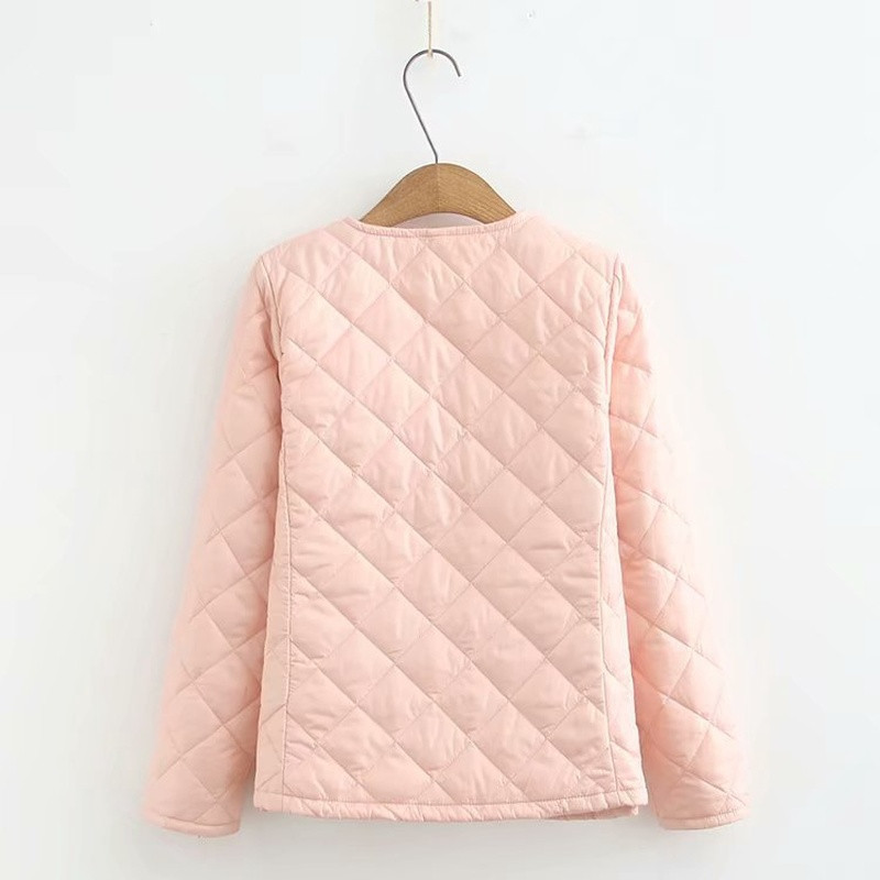 Liela izmēra sieviešu gaiši ziemas mēteļi, silti, slaidi jakas sieviešu lielizmēra virsdrēbes