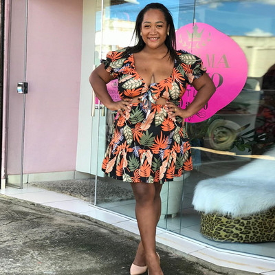 CM.YAYA Liela izmēra sieviešu volāni Apmales A-līnijas mini svārku komplekts un sasienamas blūzes ar V veida kakla izgriezumu Topi, kas atbilst diviem 2 daļīgu komplektu komplektiem