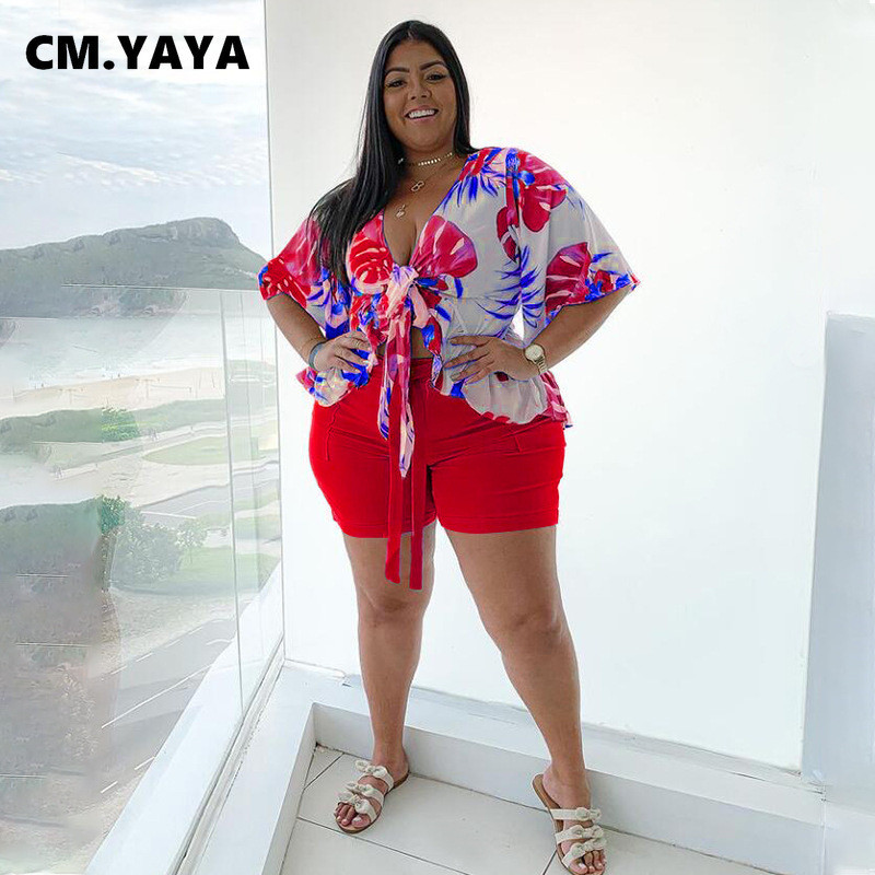 CM.YAYA női nagy méretű szett nyomat rövid ujjú pólyás felsők Strechy rövidnadrág kétrészes szettek Szexi divat Utcai viselet nyári ruha