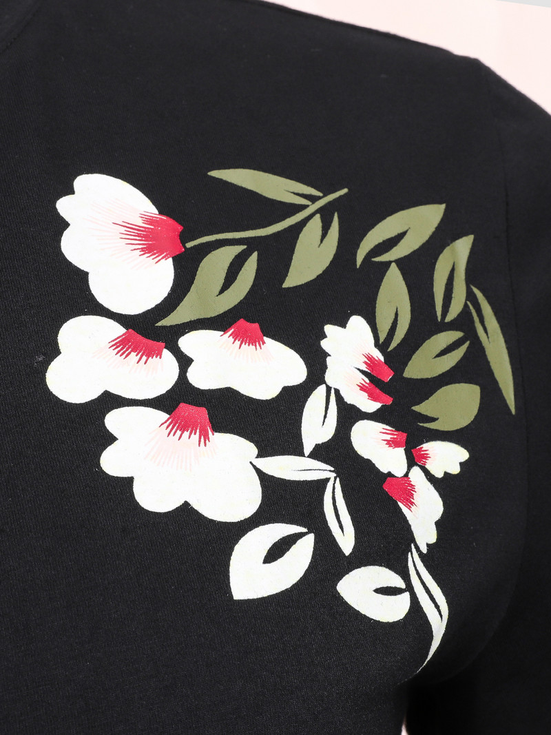 Finjani ziedu drukas Drop Shoulder Tee Plus izmēra īsām piedurknēm apaļš kakla modes vasaras pamata tops sievietēm