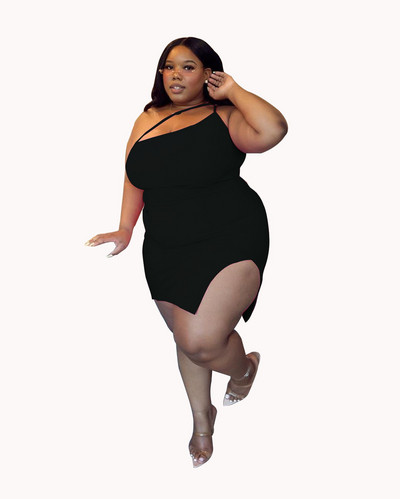 CM.YAYA liela izmēra sieviešu spageti siksniņa ar šķību kaklu Bodycon sānu mini Midi kleita Seksīga nakts ballīšu kleitas bez piedurknēm