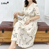 Modes apdruka ar V-veida kakla izgriezumu, mežģīņu dekorēšana, brīvi vasaras plāni burbuļi ar īsām piedurknēm liela izmēra sieviešu apģērbi, Midi A-line kleita