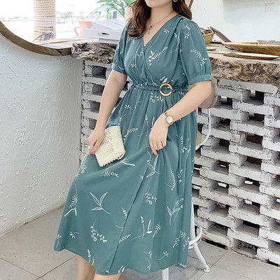 Modes apdruka ar V-veida kakla izgriezumu, mežģīņu dekorēšana, brīvi vasaras plāni burbuļi ar īsām piedurknēm liela izmēra sieviešu apģērbi, Midi A-line kleita