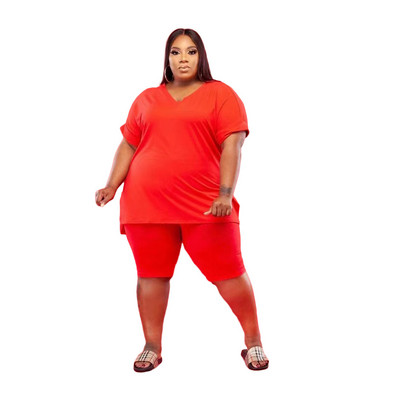 CM.YAYA Plus Size XL-5XL Σετ 2 τεμαχίων Γυναικεία ενεργή αθλητική φόρμα T-shirt με λαιμόκοψη σε V + παντελόνι μέχρι το γόνατο σετ μόδας