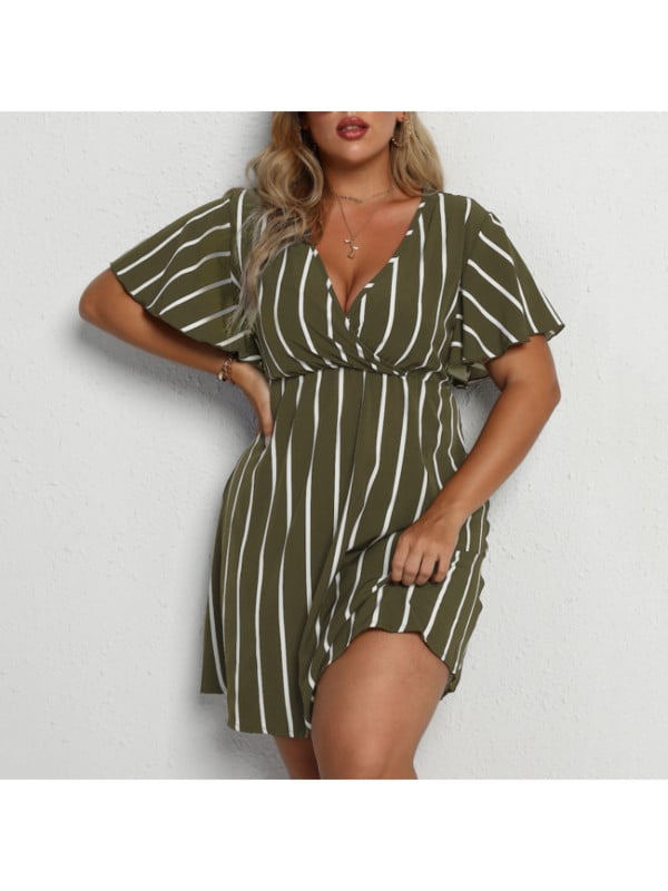 Dryžuota suknelė V formos iškirpte trumpomis rankovėmis laisvu juosmeniu ir laisvalaikio bohemiška plius dydžio apranga vakarėlio suknele