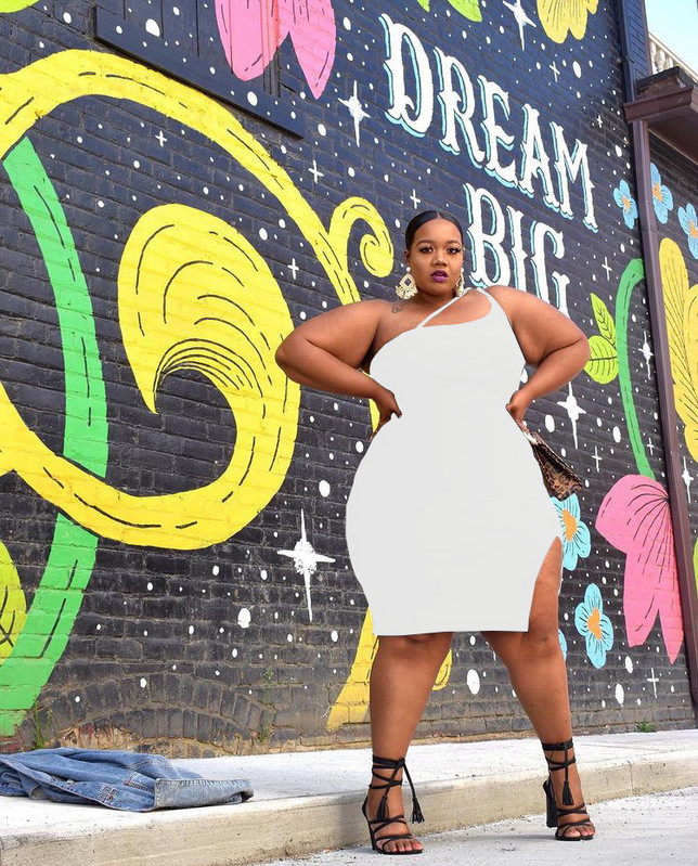 2021. gada vasaras sieviešu lielizmēra Eiropas un Amerikas seksīga vienkrāsaina kleita bez piedurknēm, neregulāra gurnu kleita