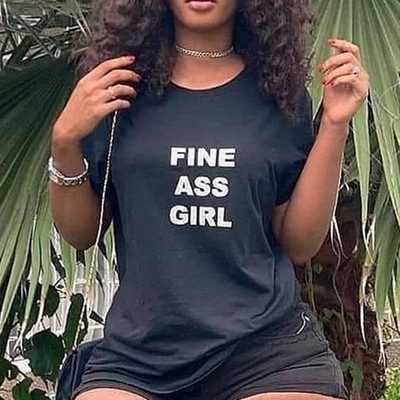 Nyári női levélmintás pólók Női fekete királynő szexi ajkak piros szív grafikai póló Divat bő rövid ujjú póló