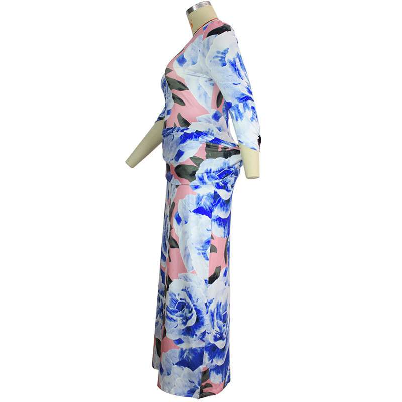 Liela izmēra sieviešu apģērbs ar U veida kakla izgriezumu, zils, rozā, botānikas apdruka ar ziedu apdruku, kleita, sieviete, pavasaris, rudens, braukšana ar trim ceturtdaļām piedurknēm.