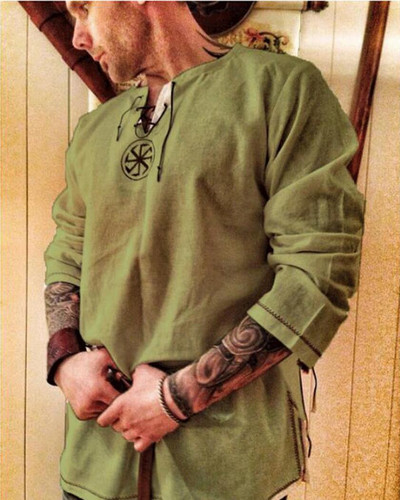 Jauns vīriešu kokvilnas lina krekls, brīvs modes seno vikingu izšuvums ar V veida kakla izgriezumu, mežģīņu krekli Vīriešu ikdienas krekli ar garām piedurknēm