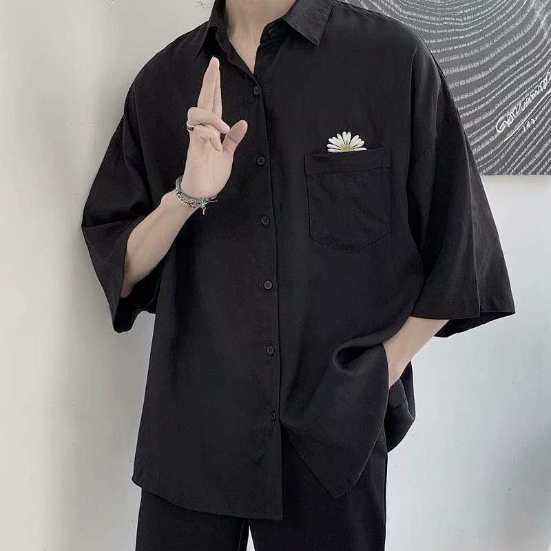 Margrietiņas ziedu apdruka Melni balti krekli ar īsām piedurknēm pludmales ielas apģērbi Havaju krekli Vīriešu ikdienas Harajuku Aloha krekls vīriešiem