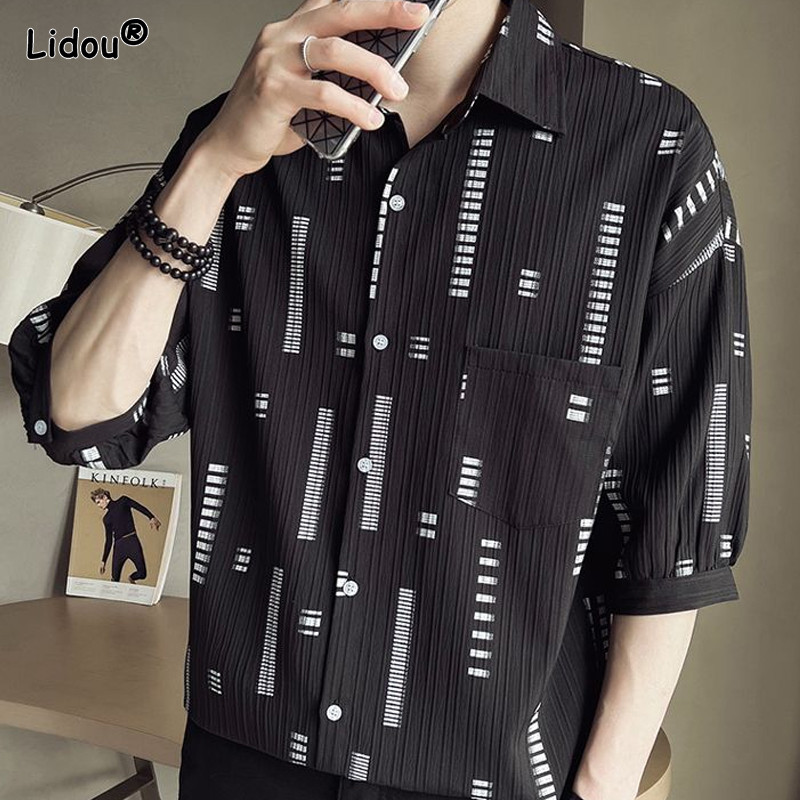 Laza divatos férfi alkalmi ingek nyomógombos rövid ujjú, lehajtható gallér tavaszi nyár vékony, jóképű férfi ruházat 2023