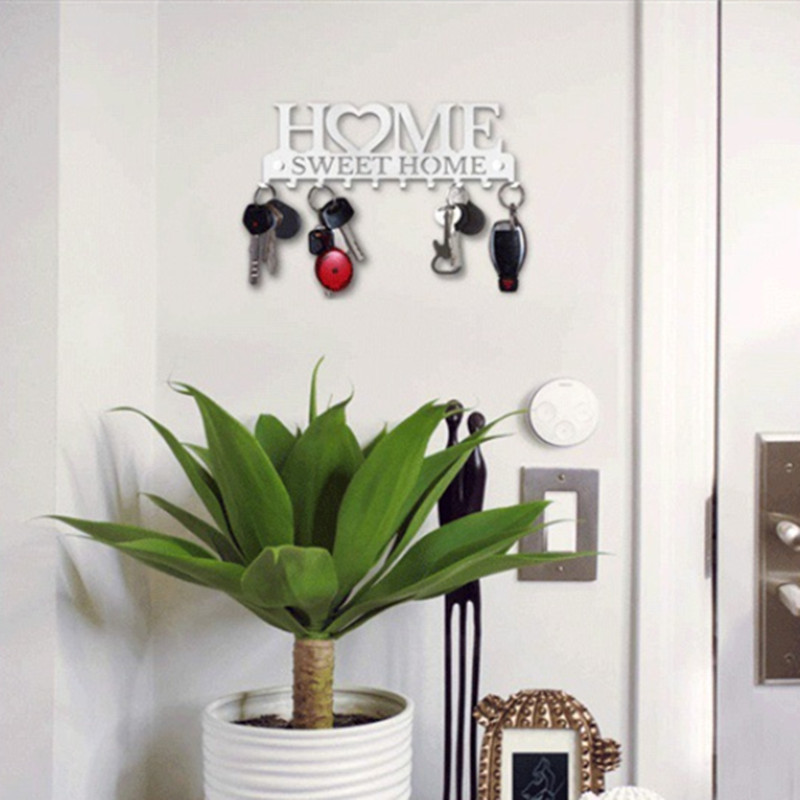 Baltas namų raktų laikiklis prie sienos, saldus namų dekoravimas