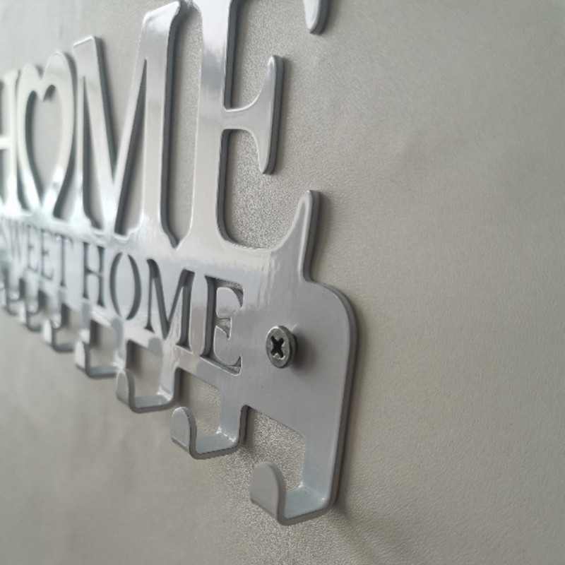 Baltas namų raktų laikiklis prie sienos, saldus namų dekoravimas
