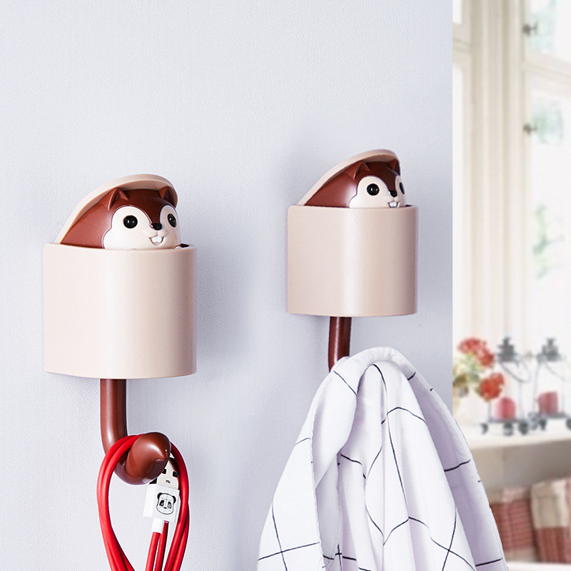 Atslēgu turētājs Sienas Jauki vāveres āķi lec uz augšu un uz leju Autohēzija aiz durvīm Mājas dekoratīvais āķis pakarināmai glabāšanas plauktam