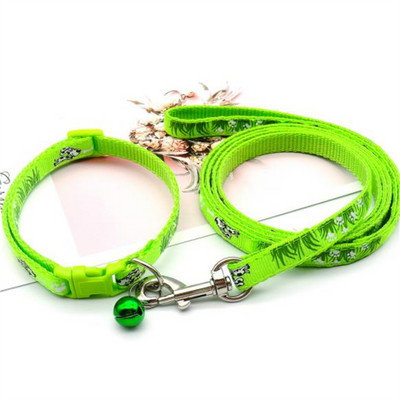 Modes mājdzīvnieku kakla siksna Vilces virve Dzīvnieku raksts Jauki zvaniņa regulējami kaklasiksnas sunim kaķim kucēnam kaķēnam DIY mājdzīvnieku aksesuāri