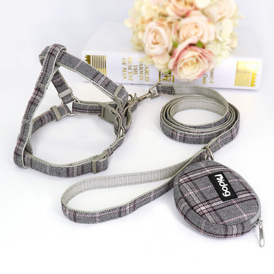 Elpojoša neilona suņu iejūga un pavadas komplekts Plaids maziem vidējiem suņiem Iejūga mājdzīvnieku pastaigu pavada virve ar uzkodu maisiņu Pitbull mopsim