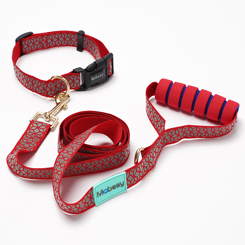 Atstarojoša suņu kakla siksna Izturīga, izturīga mājdzīvnieku kucēna iejūga Vilces virve mazo suņu zvēru bandai korgiju kurts