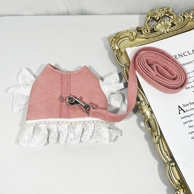 Luksusa dizainera suņu kaķu zirglietu un pavadu komplekts, mājdzīvnieku pastaigu apmācības veste jorkiešiem Pērļu imitācijas, ieejamās suņu iejūgas mežģīnes