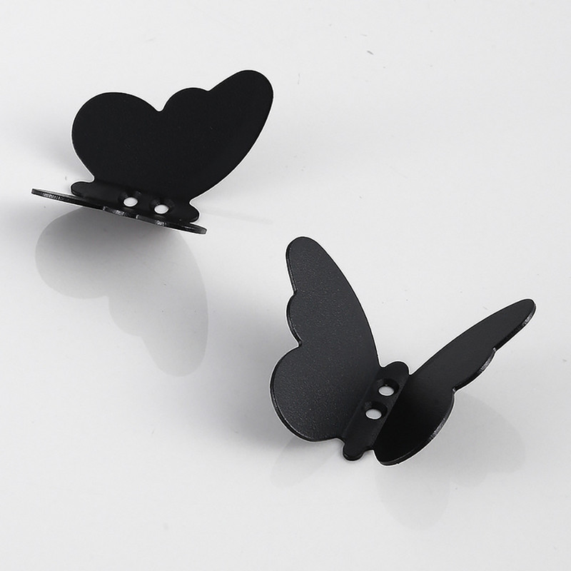 3 gab. Nerūsējošā tērauda tauriņš, piekarināms pie sienas ar āķi, mētelis, atslēgu dvieļu turētājs, drēbju pakaramais maisiņš, glabāšanas plaukts, mājas organizatora noformējums