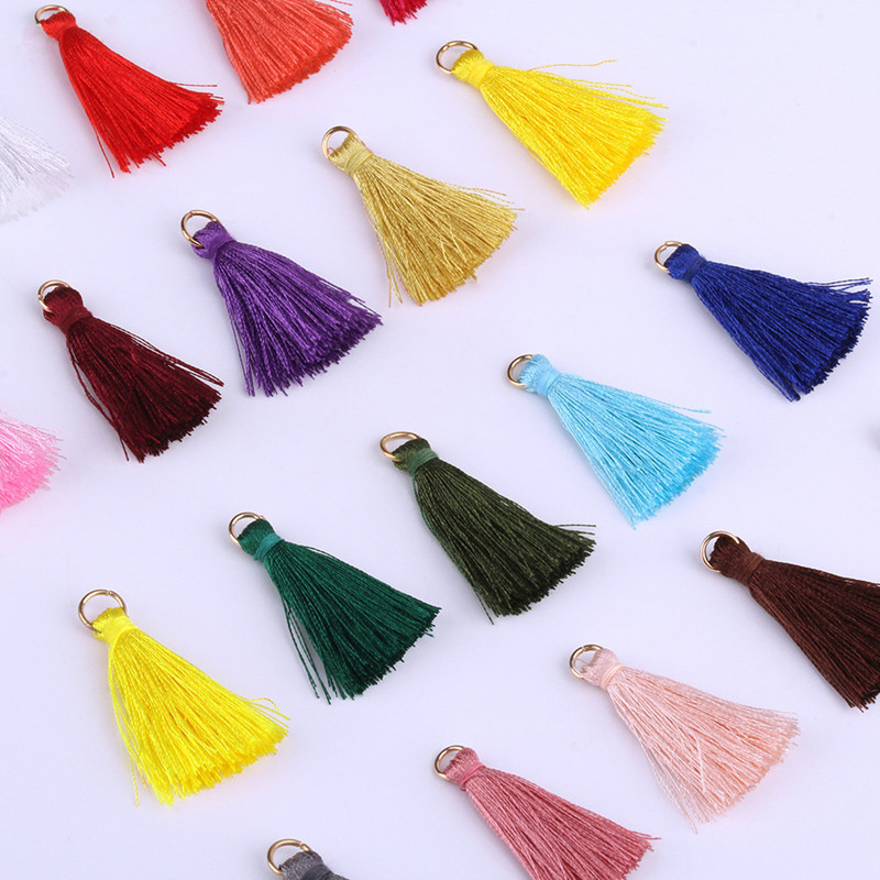 100 DB 3 cm-es poliészter akasztógyűrűs bojt barkács Függöny Ékszer Függöny Ruha Díszítő Kiegészítő Kulcstartó Kézitáska Medálok