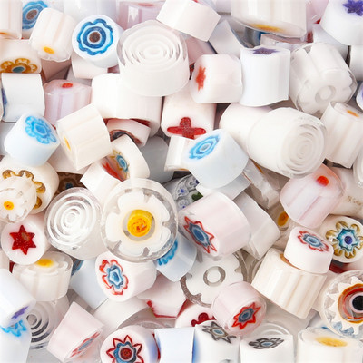 1,5 unces/42 g krāsainas Millefiori mozaīkas flīzes, stikla saplūšanas flīzes, tūkstotis ziedu krelles, cilindra formas, DIY amatniecības materiāls